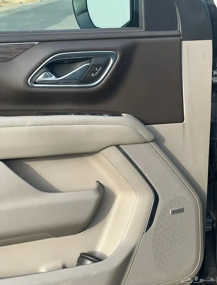 للبيع شيفرولية تاهو فئة z71 اعلى فئة بحالة الوكالة 14