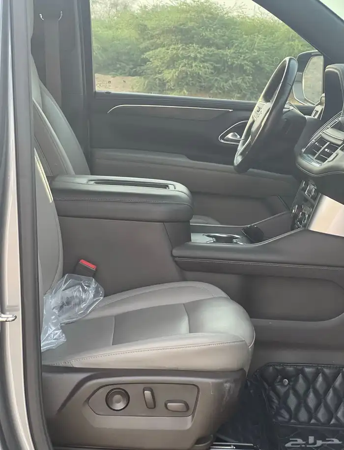 للبيع شيفرولية تاهو فئة z71 اعلى فئة بحالة الوكالة 11