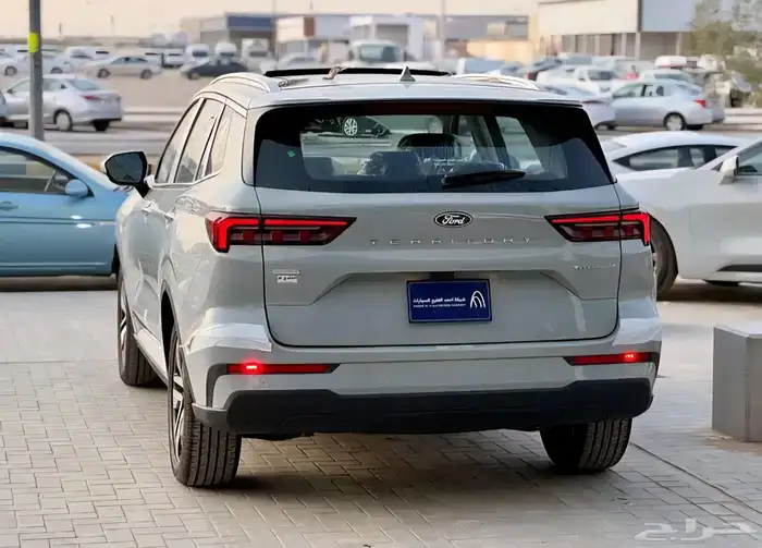 فورد تريتوري 2026 تيتانيوم ( لا تفوتك خدماتنا ) 6
