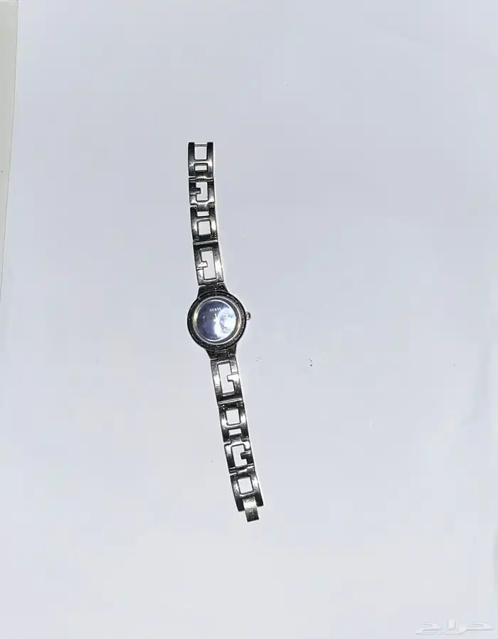 ساعات نسائية قديمة ماركة اصلية وفيها ذهب و الماس 3