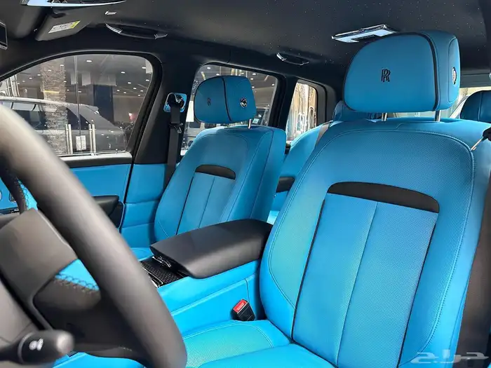 Rolls-Royce Cullinan black badge 2025 6