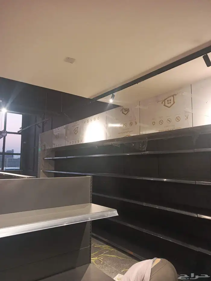 ديكور صالات مطاعم مخابز شاليهات ديكورات مودرن شيبورد باركيه 4