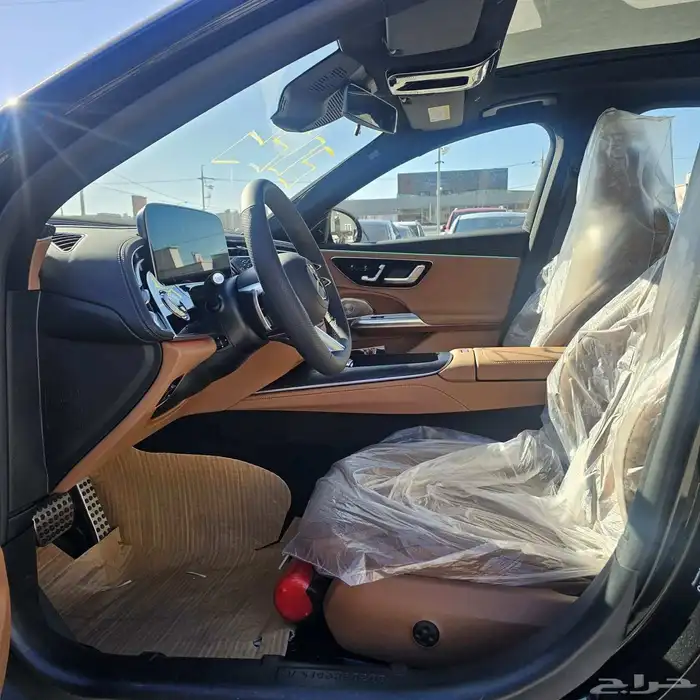 مرسيدس e300 4matic amg كوري اعلي مواصفه متاحه للتعاقد 4