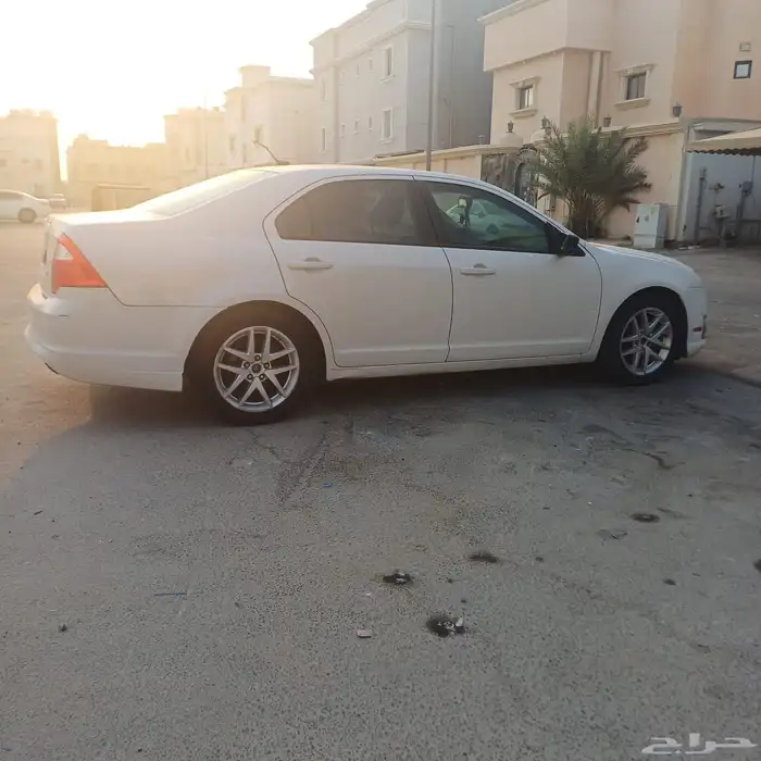 فورد فيوجن 2010 3