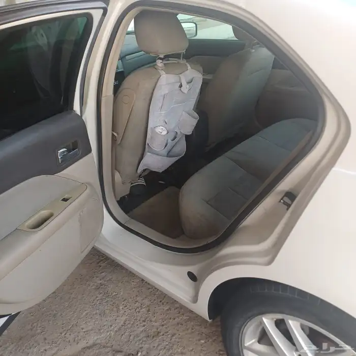 فورد فيوجن 2010 8