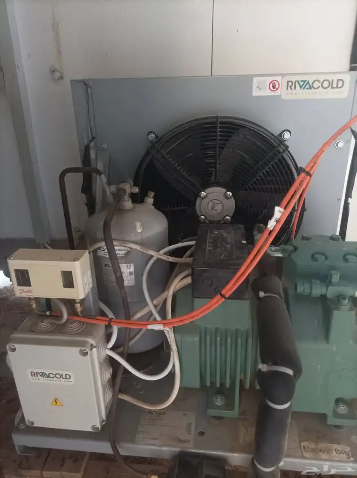 للبيع ثلاجه ماطور إيطالي شبه جديد 1