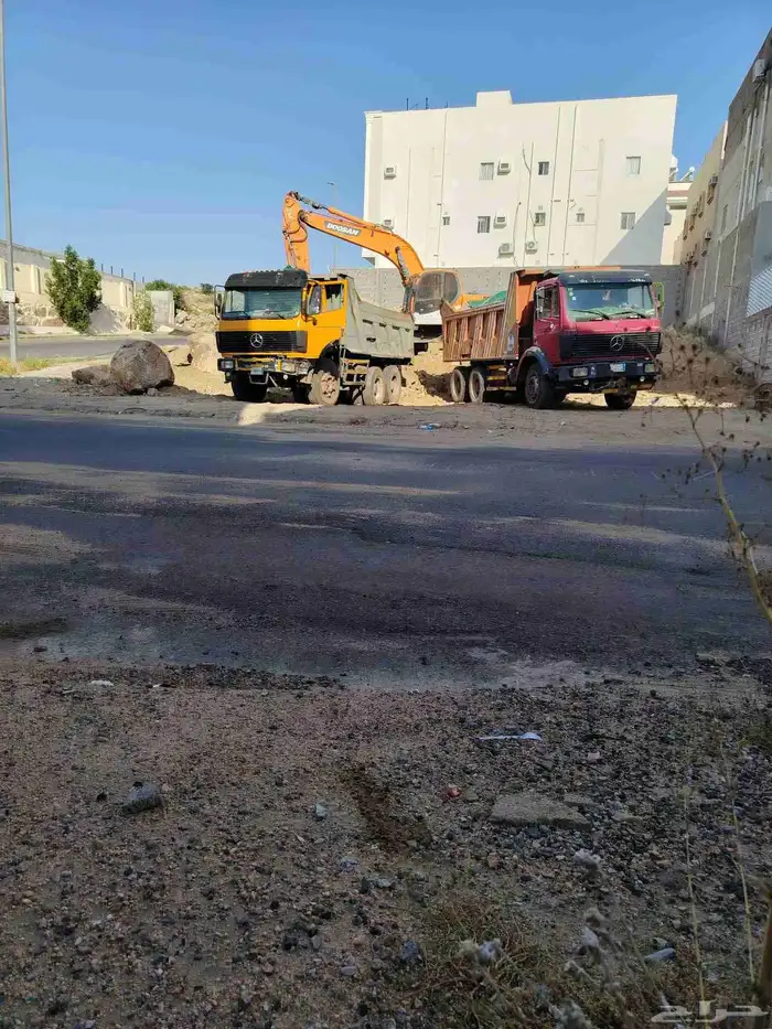 قطع و ترحيل وحفر وبنا جميع انواع الحجر وجميع انواع المعدات 1