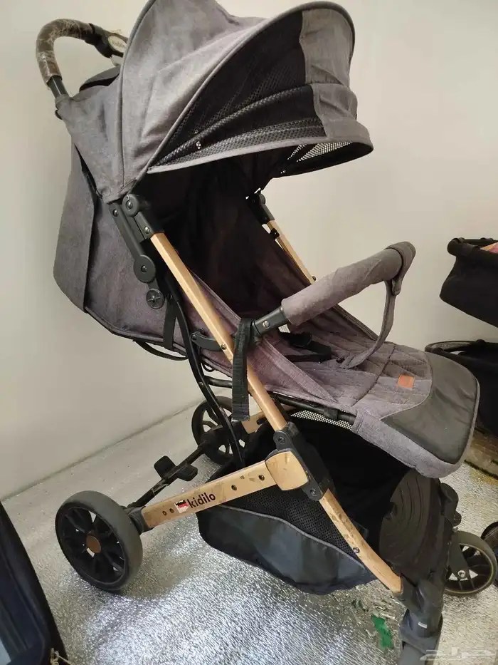 عربة الأطفال 0