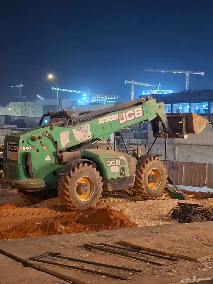 متواجد رفعات تلسكوبيه للايجار ورافع شوكيه ببكاتت وتيليهندر ف 7