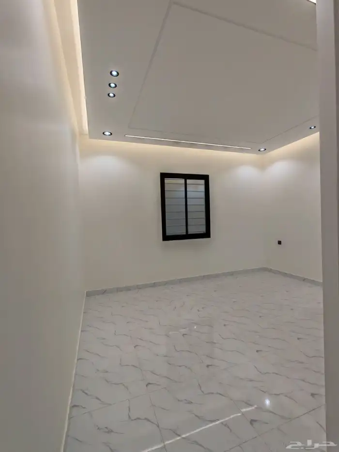 للبيع بشمال الخميس روف مع بايكه سياره ب 650 الف vip 23