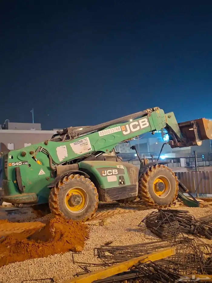 متواجد رفعات تلسكوبيه للايجار ورافع شوكيه ببكاتت وتيليهندر ف 5