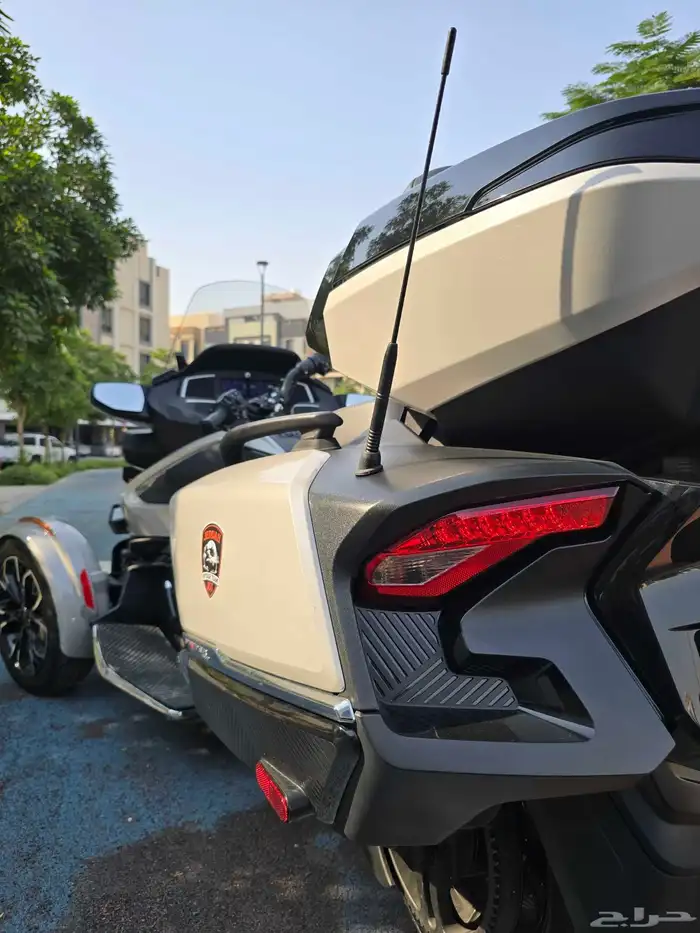 كان ام سبايدر 2020 can am rt limited 8