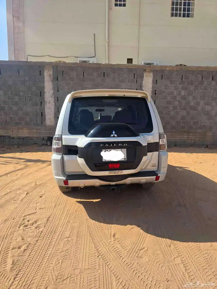 باجيرو 2017 ممشى 172 دبل فتحت سقف مكينه جير شرط مكيف 2