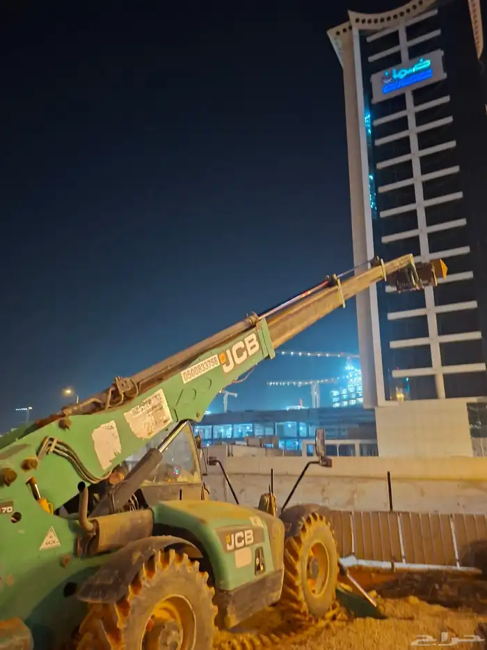 متواجد رفعات تلسكوبيه للايجار ورافع شوكيه ببكاتت وتيليهندر ف 3