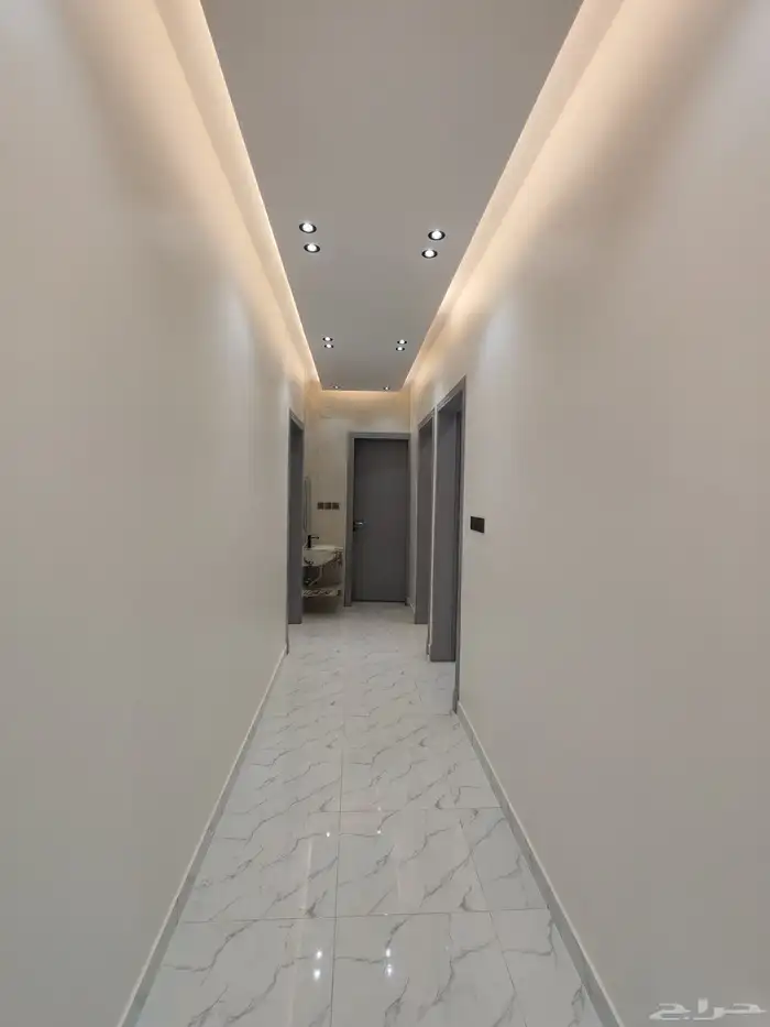 للبيع بشمال الخميس روف مع بايكه سياره ب 650 الف vip 15