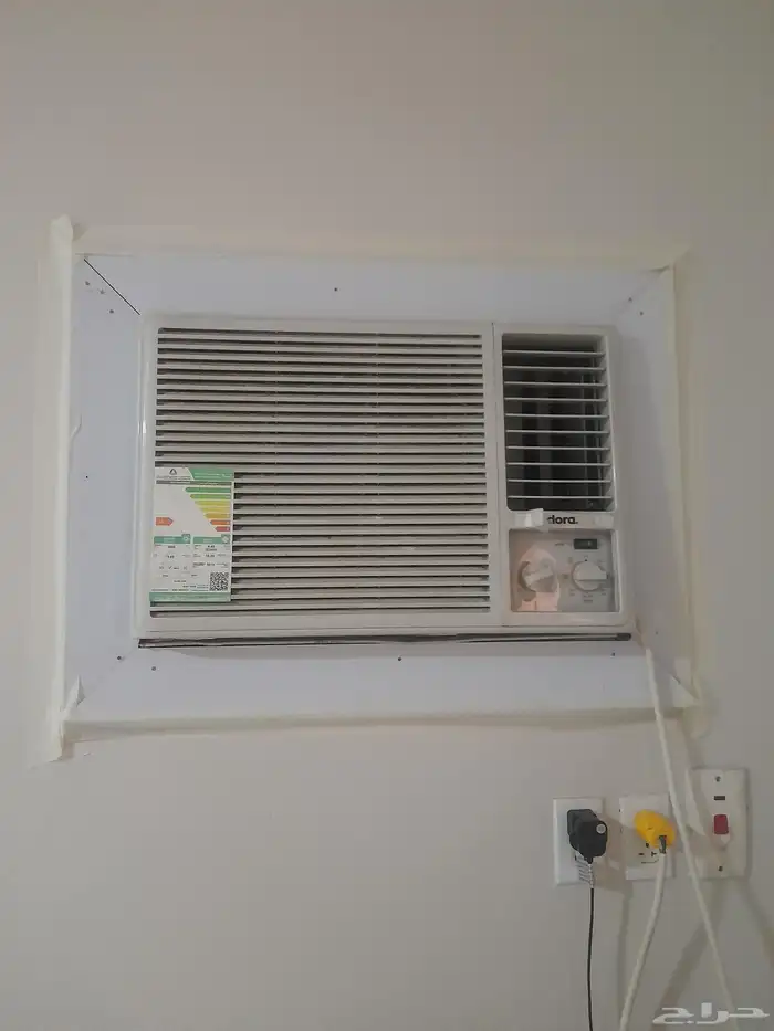 مكيف للبيع 2 طن حار وبارد 0