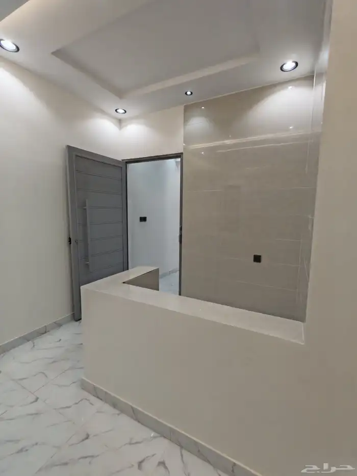 للبيع بشمال الخميس روف مع بايكه سياره ب 650 الف vip 29