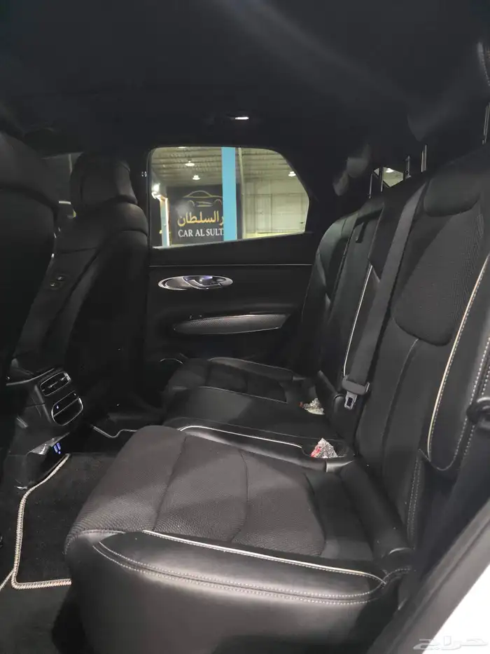 جنسس GV70 2023 فل كامل ديزل 16