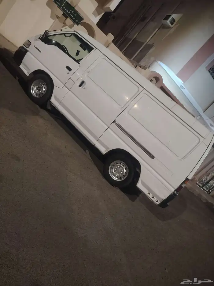باص بضاعه ميتسوبيشي للأيجار 0
