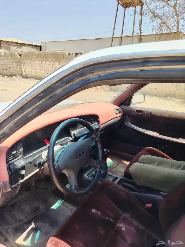 لوحه مميزه للبيع مع السياره مطوفه وفحص منتهي 1