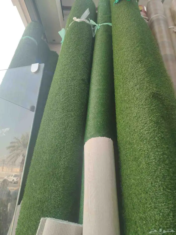 موجود جميع انواع المفروشات والحرير الصيني والإنجيل والمساجد 0