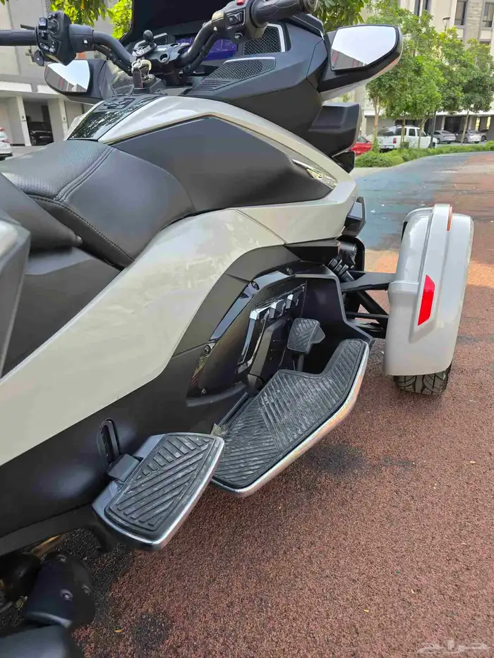 كان ام سبايدر 2020 can am rt limited 11