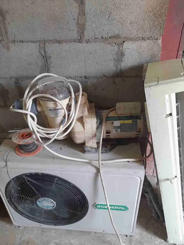 ماطور دفاع مدني والاغراض المعروضه للبيع 1