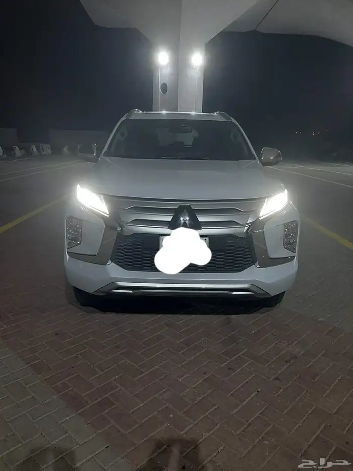 مستوبيشي مونتيرو موديل 2023 ديزل فل كامل للبيع 0