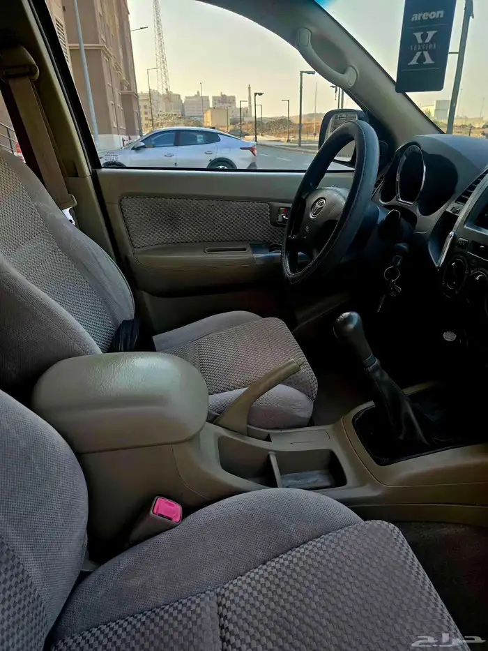 جيب تويوتا فورتشنر 2010 4