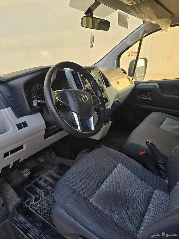 تويوتا هايس فان 2023 سقف عالي 8