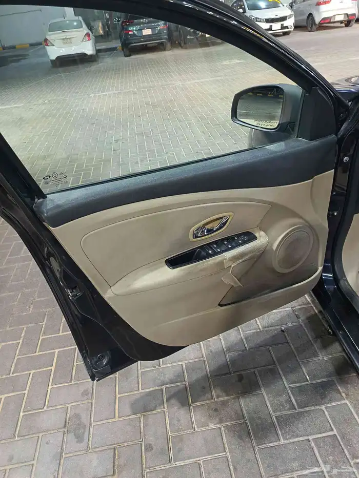 رينو فلونس 10