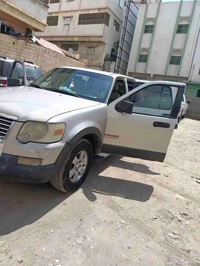 Ford explorer 2006 6