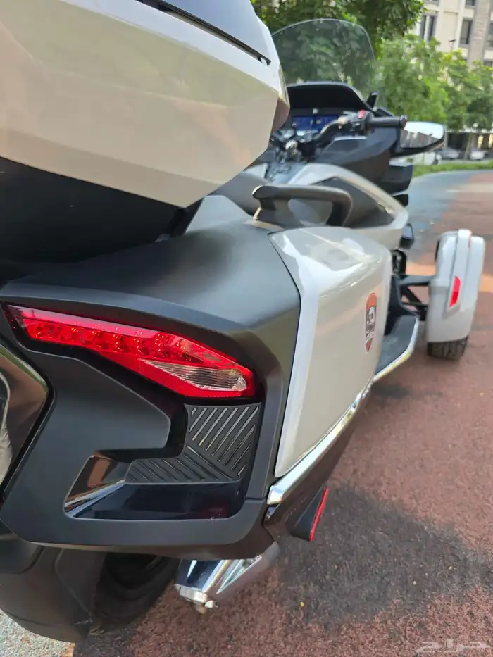 كان ام سبايدر 2020 can am rt limited 12