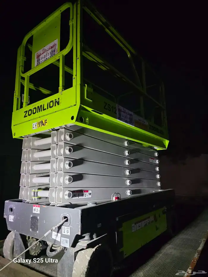 1.  سيزر لفت 6 متر سيزرلفت 8متر سيزرلفت 10متر سيزرلفت 12متر 3