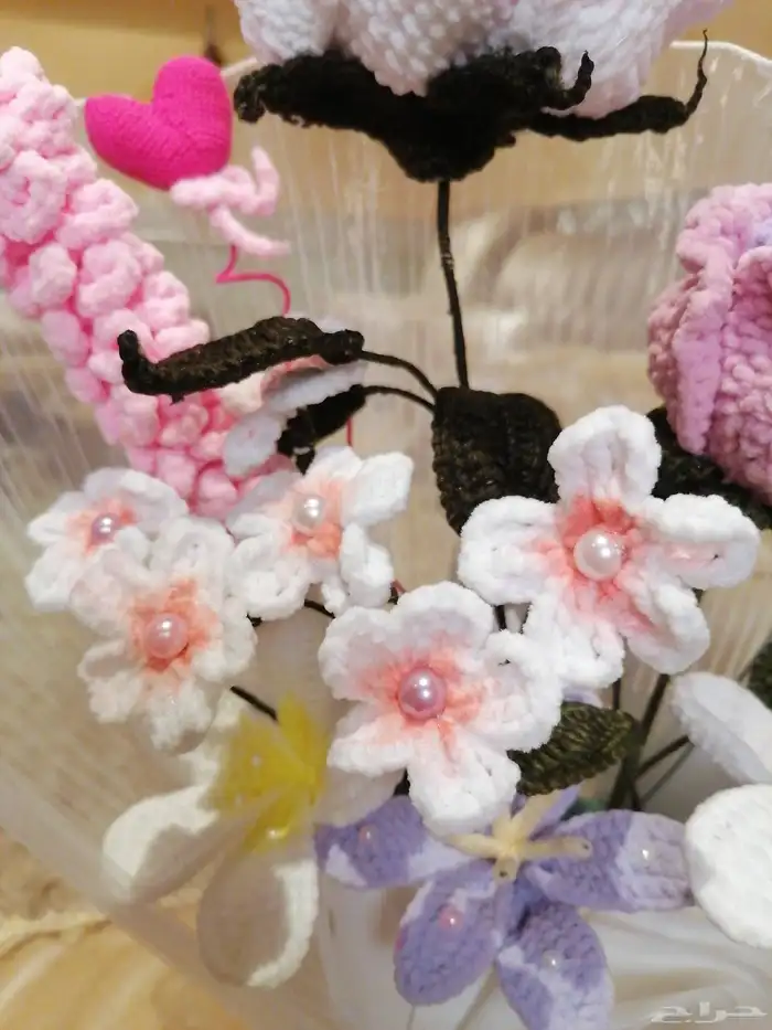 باقة ورد مصنوعة بخيوط الصوف 1