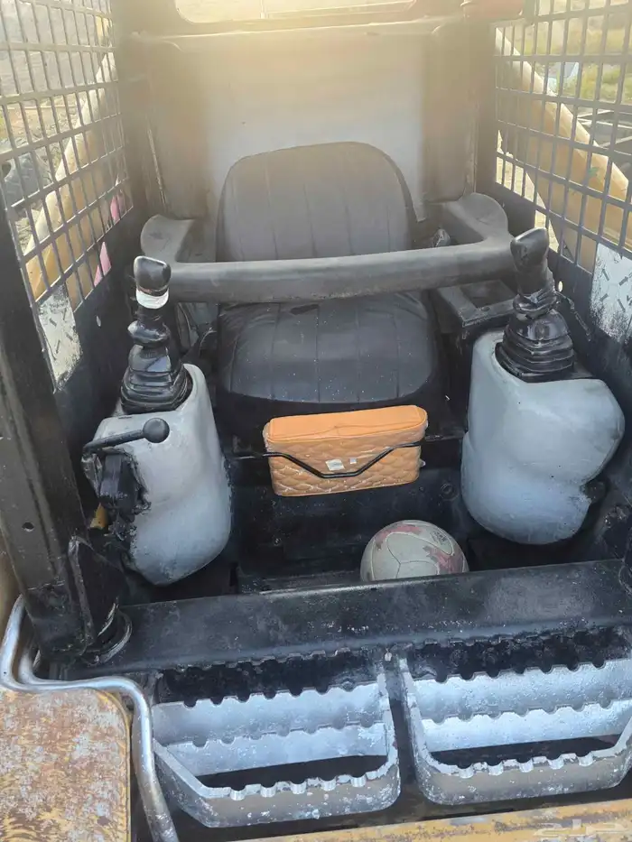 بوبكات للبيع 2006 ساعة 2000 للبيع بطاقة جمركية مشاءالله 1