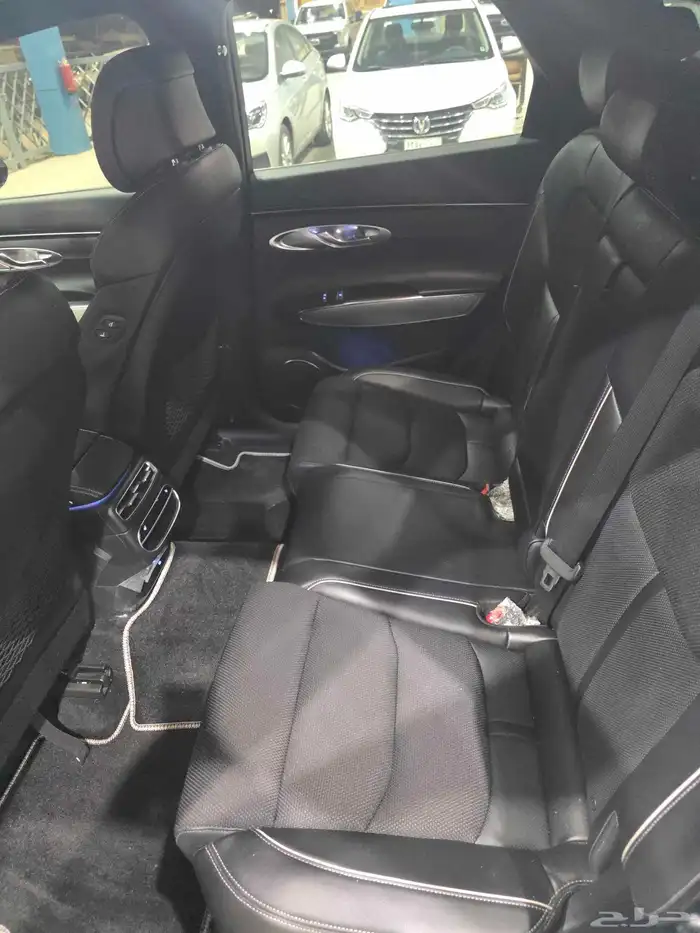 جنسس GV70 2023 فل كامل ديزل 17