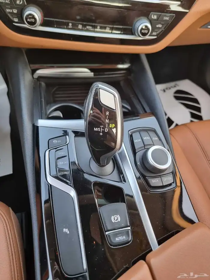 بي ام دبليو 520i للبيع ستاندر 11