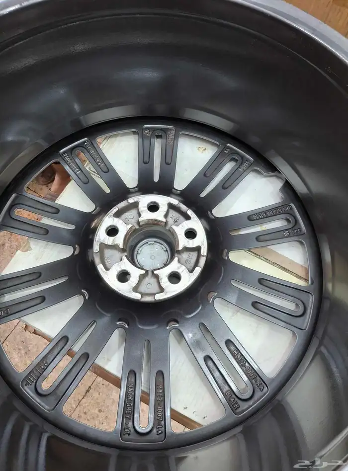 جنوط رنج روفر اوتوبيوجرافي مقاس 23 موديل 2025 اصلية وكالة 8