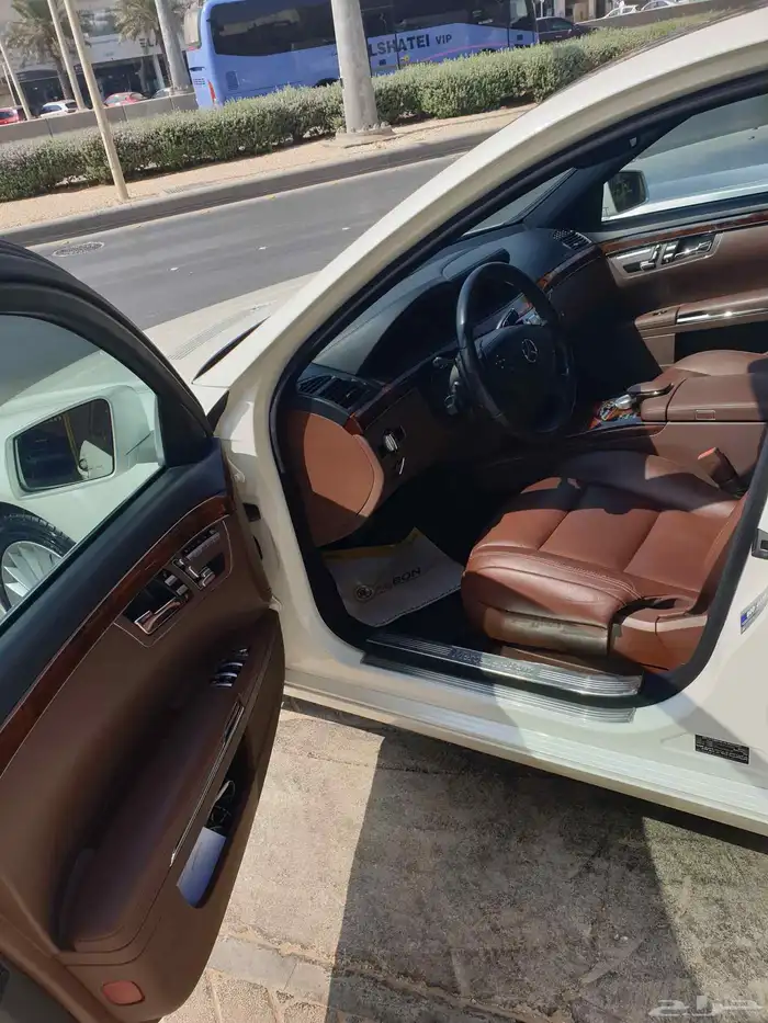 مرسيدس s300 موديل 2011 4