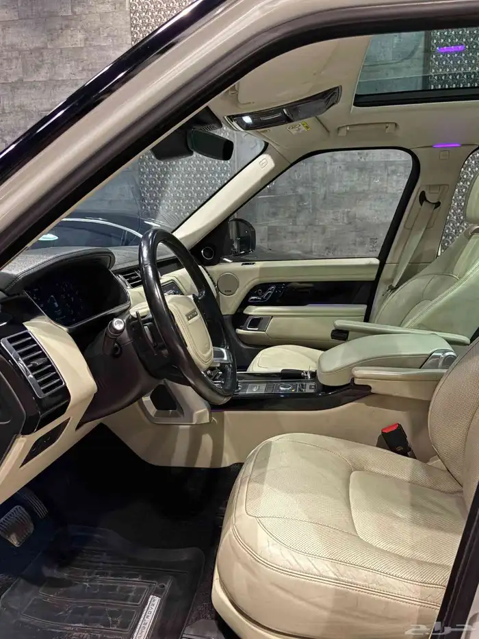 RANGE ROVER 2018 V8 SUPERCHARGED 9