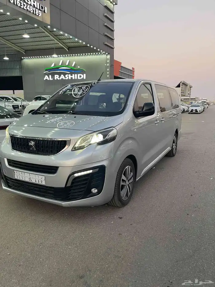 بيجو ترافلر 2018 نظيف 0