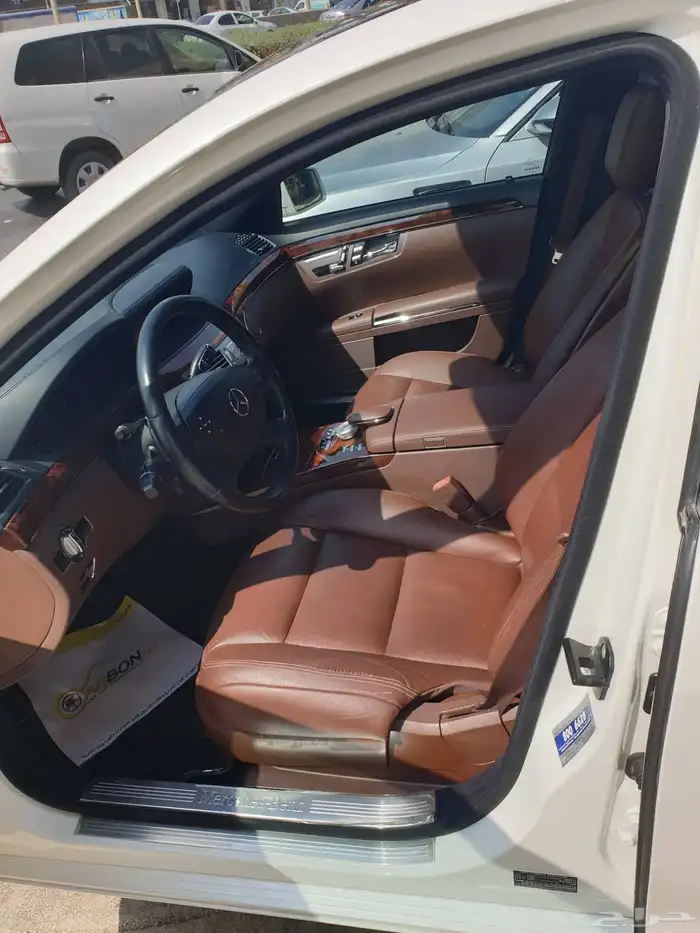 مرسيدس s300 موديل 2011 1