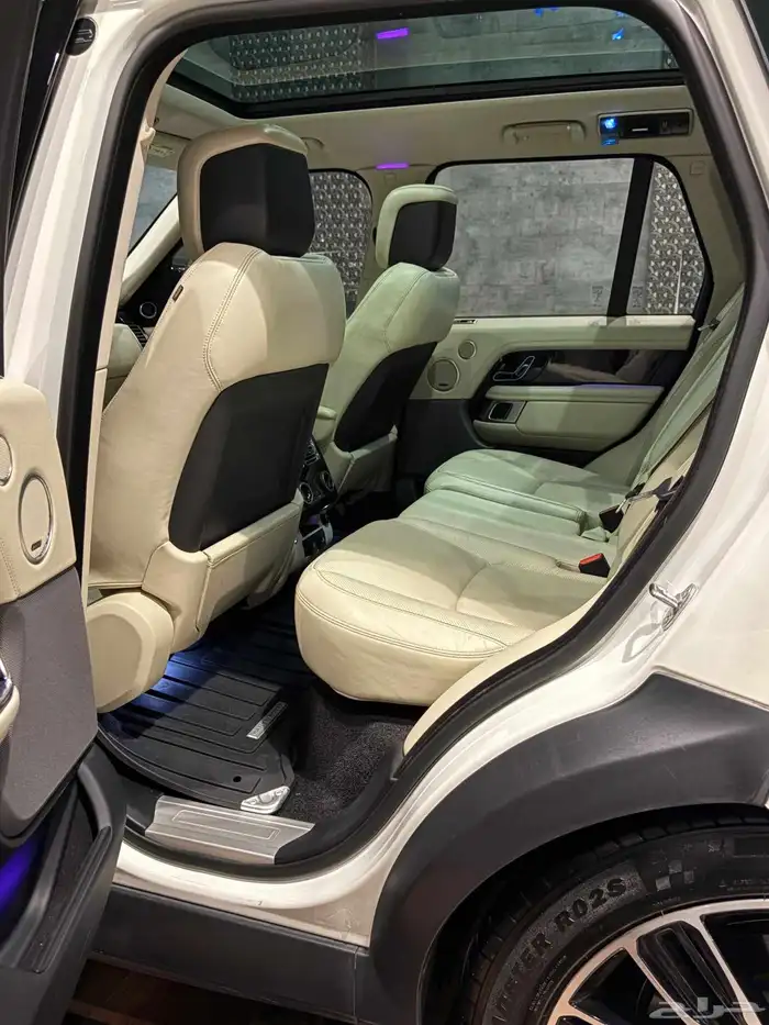 RANGE ROVER 2018 V8 SUPERCHARGED 7