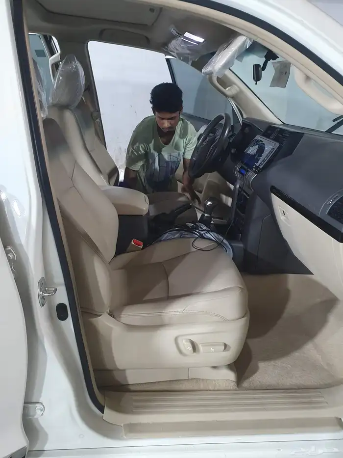 تويوتا برادو 2023 ماشي 33 الف فقط وارد الساير فتحة جلد بنزين 34