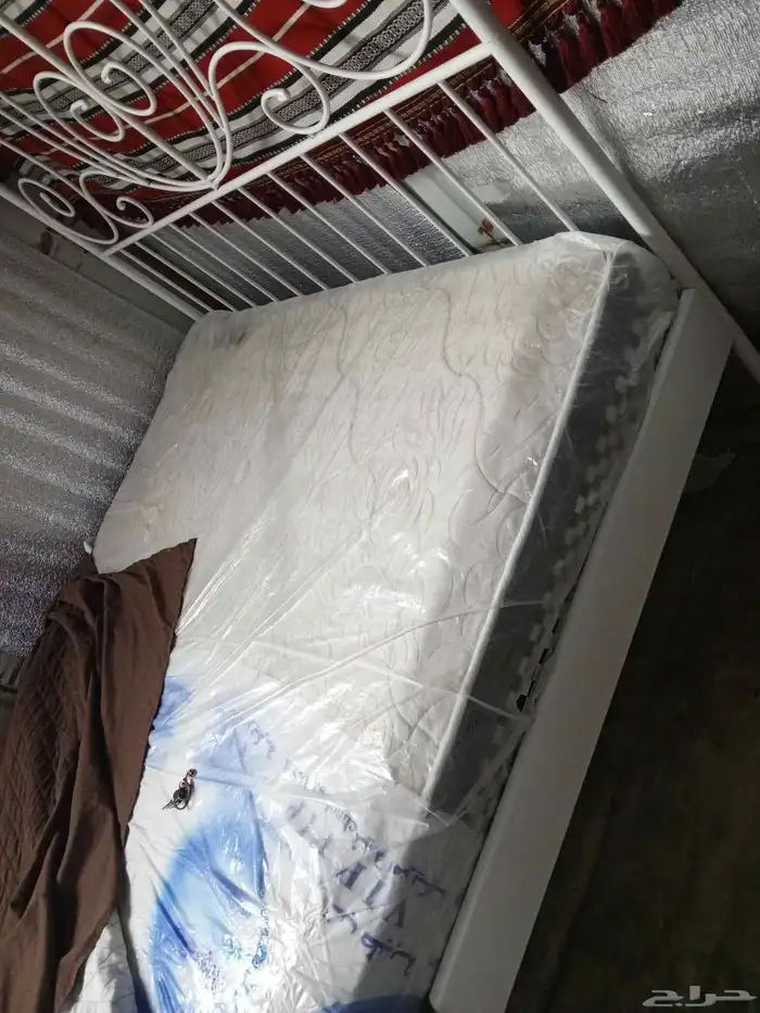 كرتون نوم جديد ونظيف استعمال شهرين فقط اللي يبغاه يجيني 0