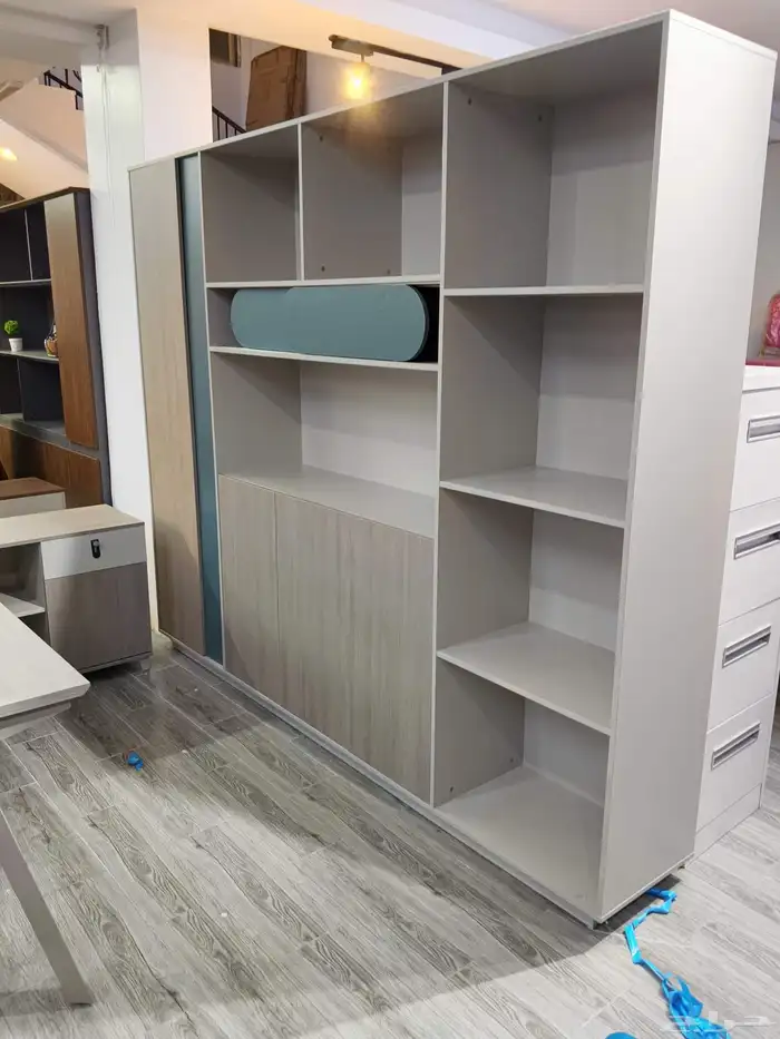 مكتب مدير طقم مكتب اداري دولاب كرسي جلد فخم 4