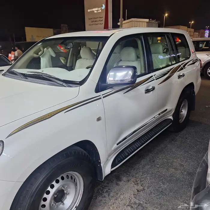 خط لاند كروزر 2011 اصلي 0