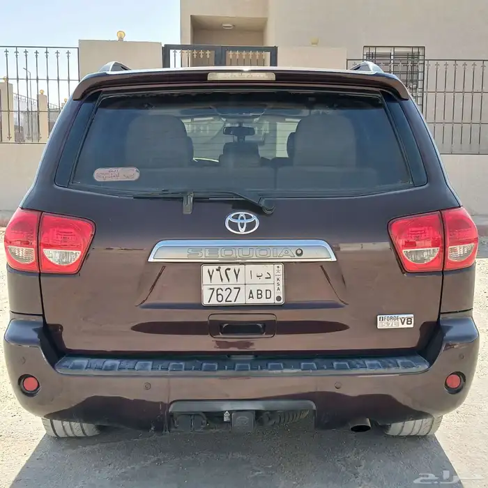 تويوتا اسكويا 2016 ليمتد فل كامل - سعودى - ممشى قليل 34