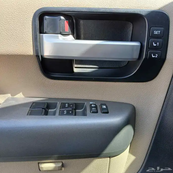 تويوتا اسكويا 2016 ليمتد فل كامل - سعودى - ممشى قليل 16